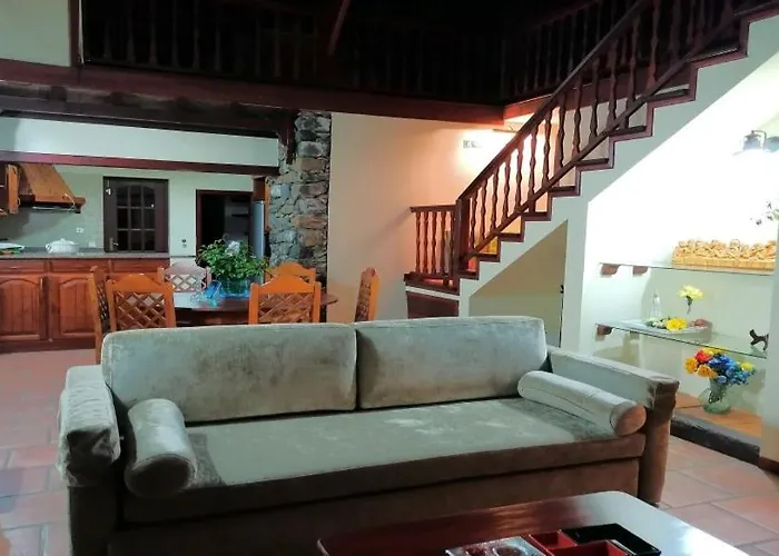 Santana, Flowers's House Chalet *