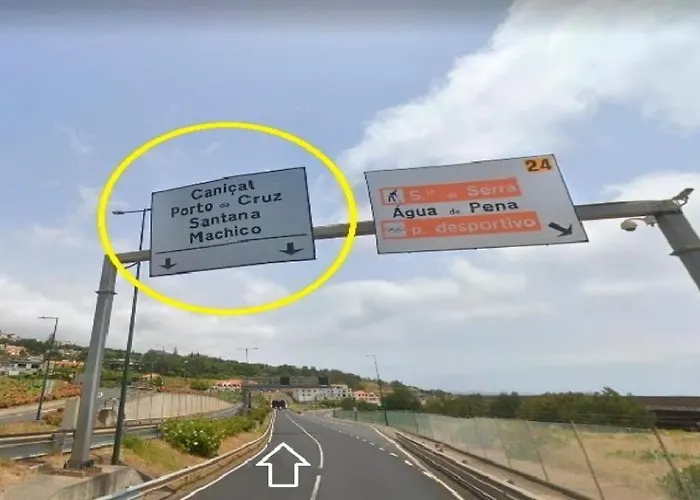 Santana, Flowers's House Chalet